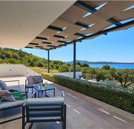 6 Bedroom Seafront Villa with Pool near Slano, Sleeps 12-14